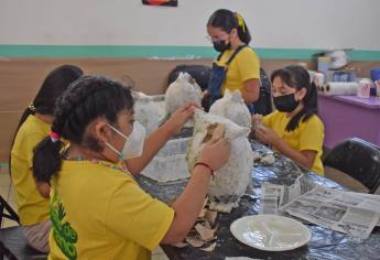 A pesar del intenso calor, alumnos disfrutan talleres de verano