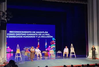 Rigoberta Menchú pudo cobrar hasta 50 mil dólares al visitar Mazatlán a entregar premio