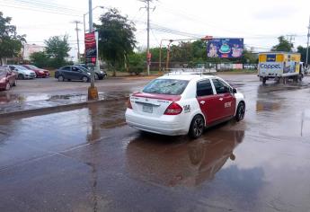 Lluvias afectan a taxistas de Mazatlán