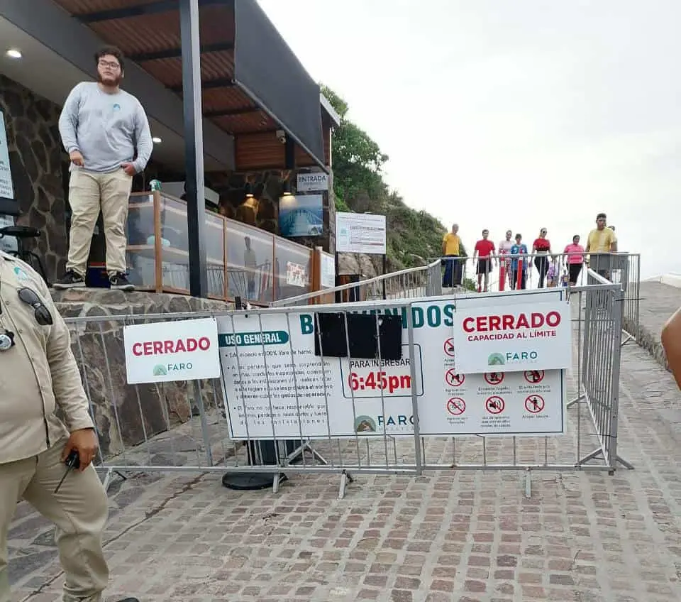Denuncian que en El Faro Mazatlán no respetan horario de acceso