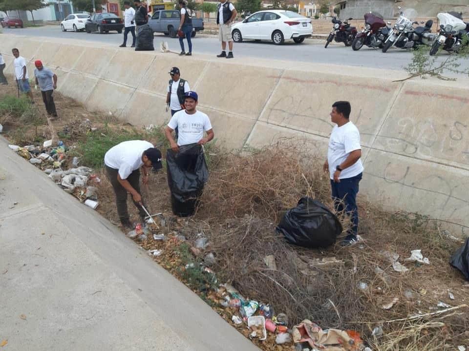 Más de 950 toneladas de basura al día se generan por vacaciones en Mazatlán