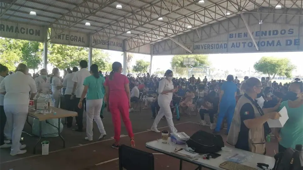 Con tres macrocentros y 12 mil dosis, inicia vacunación infantil en Los Mochis