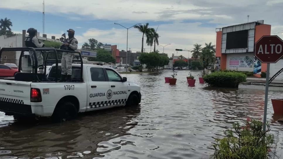 Se inunda Guasave: llueven 108 milímetros, colapsa el techo del Hospital General