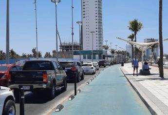 Tráfico en Mazatlán paraliza actividad en el transporte público