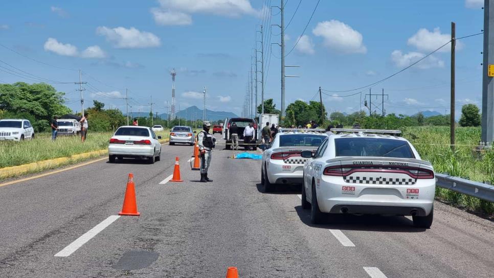 Motociclista muere al impactar contra camión de carga sobre la México 15, en Culiacán