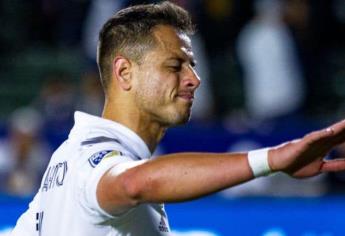 Javier Hernández ignora a niño que le pedía una fotografía