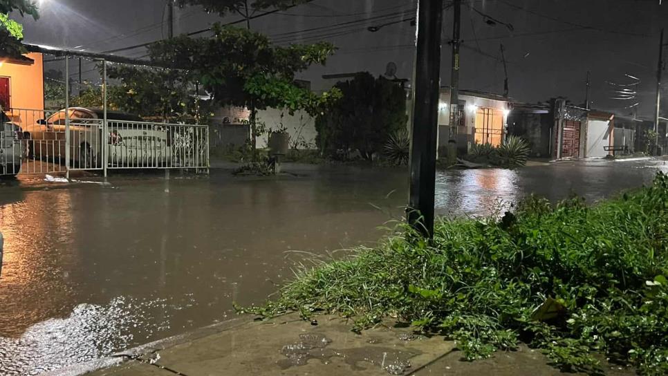 Tras lluvias en Culiacán varias colonias se quedan sin agua potable