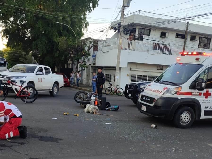 Dos motociclistas lesionados tras ser arrollados por automóvil, en Culiacán