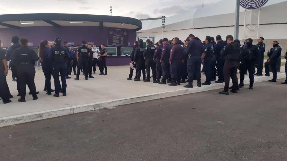 Se refuerza la seguridad en el estadio «Kraken» ante la llegada de Chivas