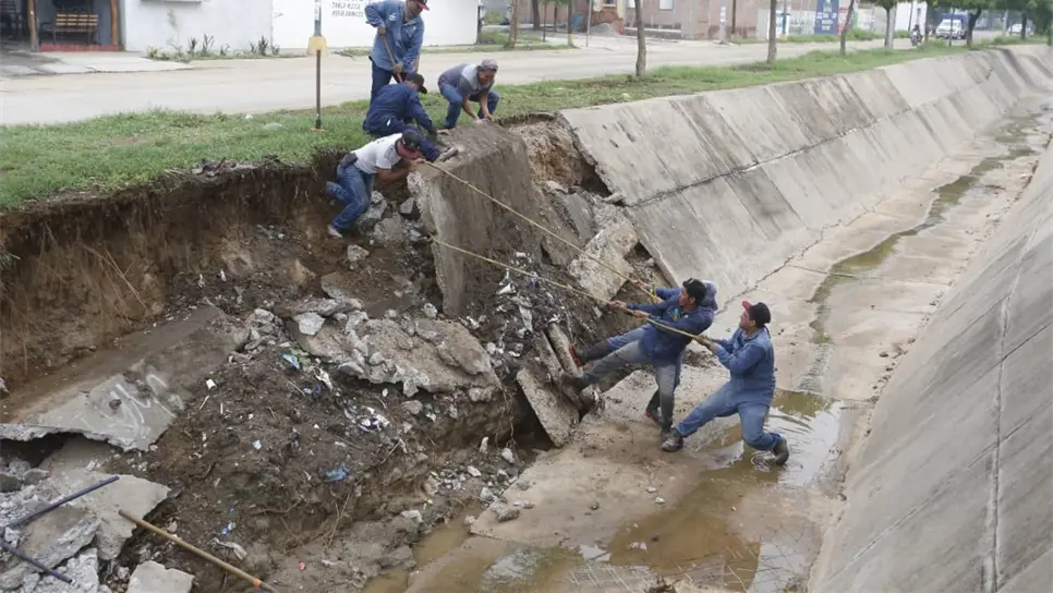 Lluvia en Mazatlán deja leves afectaciones