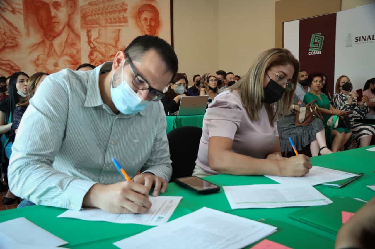 Asignan a docentes de Cobaes cargos con función directiva para el ciclo escolar 2022-2023