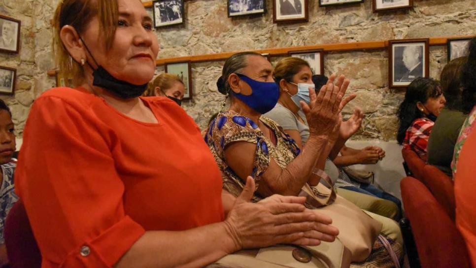 Celebraron por adelantado a adultos mayores de Ahome por el Día del Abuelo