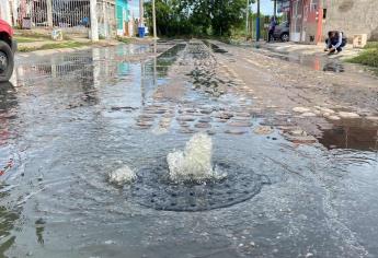 Toda una cuadra tiene el drenaje colapsado en Ampliación Villa Verde en Mazatlán