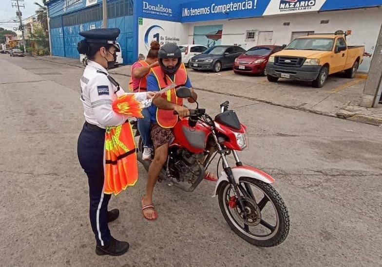 Fin de semana con mucho trabajo para agentes de tránsito en Mazatlán: motos sancionadas y vehículos retirados