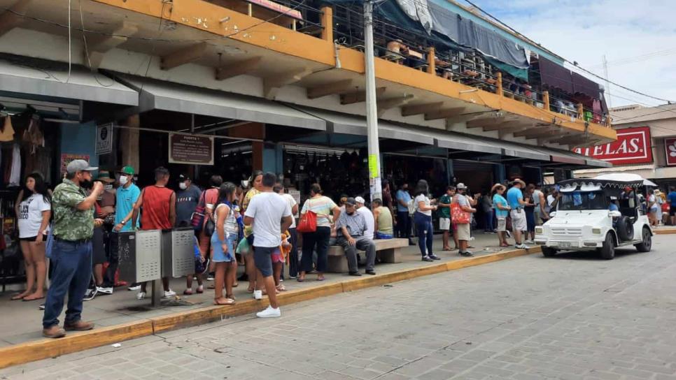 Prohíben probarse ropa y calzado en tiendas de Mazatlán, ante caso de viruela del mono