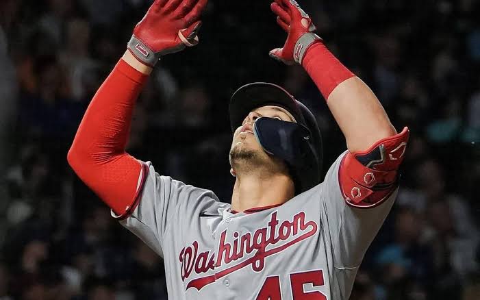 Joe Meneses conecta su sexto HR ante Robbie Ray