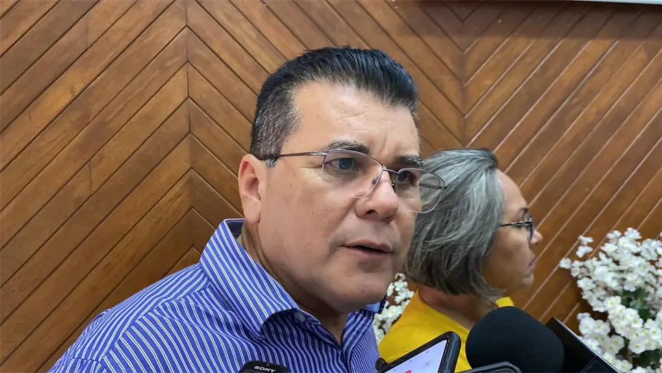 No hay manejo desordenado de recursos en Mazatlán: Édgar González