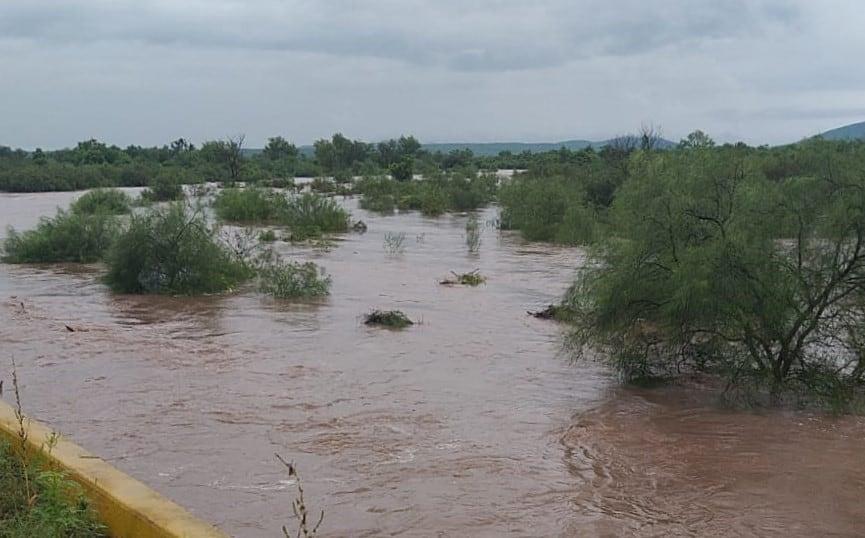 Cierran a tráfico pesado carretera El Fuerte - Choix