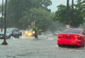 A barandillas quienes hagan «shows» en razers durante inundaciones