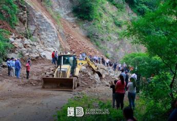 Se trabaja intensamente para restablecer caminos en Badiraguato afectados por las lluvias: López Elenes