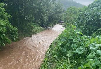 Fallecen una joven madre y su hija. Fueron arrastradas por un arroyo en Chinobampo, El Fuerte