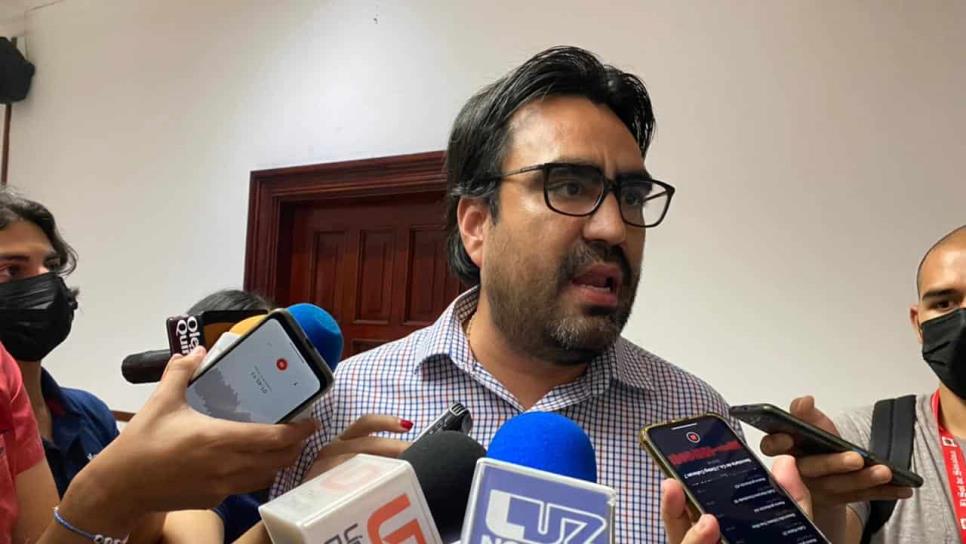 Alcalde de Culiacán se compromete en construcción de memorial por los desparecidos