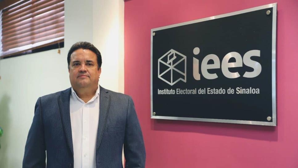 Arturo Fajardo Mejía rinde protesta como Consejero Presidente del IEES