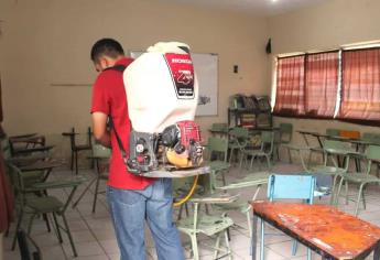 Refuerzan acciones de fumigación en escuelas en la zona norte