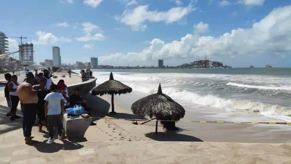 Arranca Mazatlán el fin de semana con sus playas cerradas