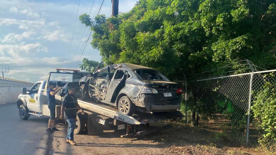 Conductor evita robo de su vehículo y al intentar huir, choca y vuelca al sur de Culiacán