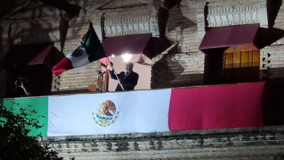 Al unísono, El Fuerte  grita: «¡Viva México!»