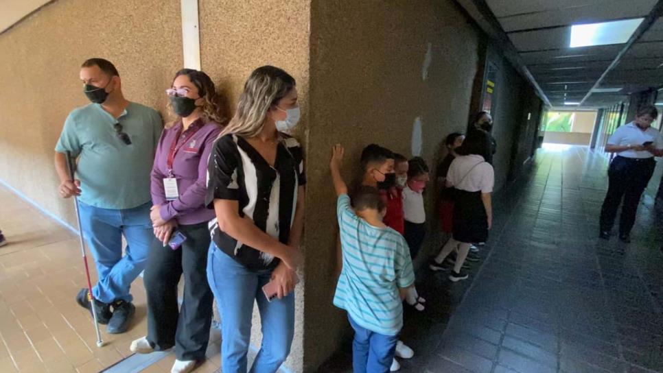 Tres salones han colapsado en primaria de Culiacán, padres piden ayuda