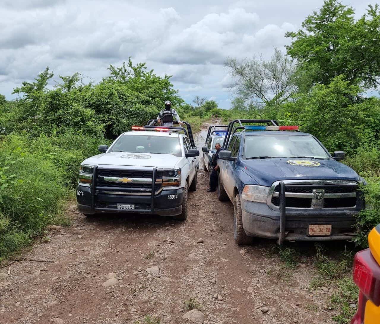 Hallan sin vida, con golpes y colgado a hombre en Genaro Estrada