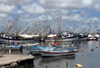 Con la fe como «timón», zarpan barcos camaroneros previo a levantamiento de veda