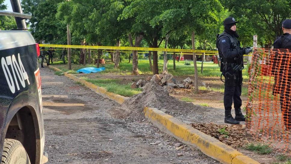 De dos balazos en la espalda matan a hombre en parque del fraccionamiento Nakayama, en Culiacán