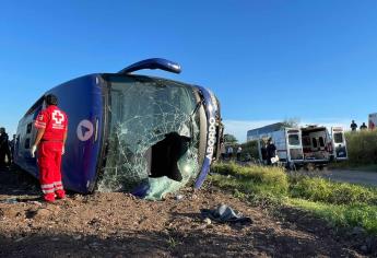 Vuelca autobús en Angostura tras caer a un bache de «La Costera»; reportan 25 lesionados