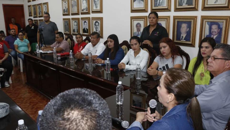 Inicia el traslado de la población en riesgo a los albergues ante la amenaza del huracán