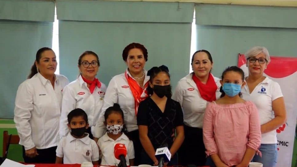 Apoyan a 300 niños con problemas visuales en el sur de Sinaloa