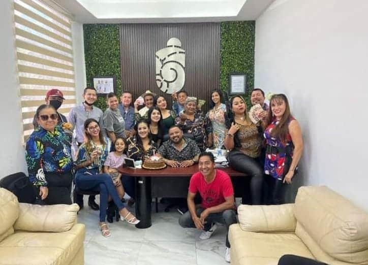 Trabajadores del Ayuntamiento de Mazatlán organizan fiesta «buchona»
