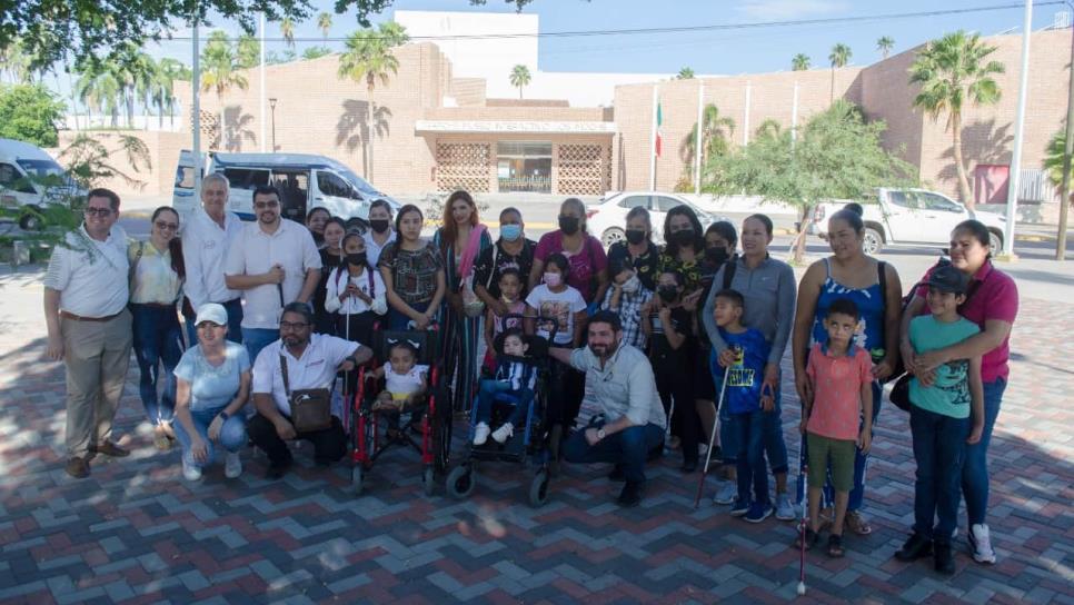 «Ruta Azul» Inclúyeme lleva a niños con discapacidad a recorrido turístico