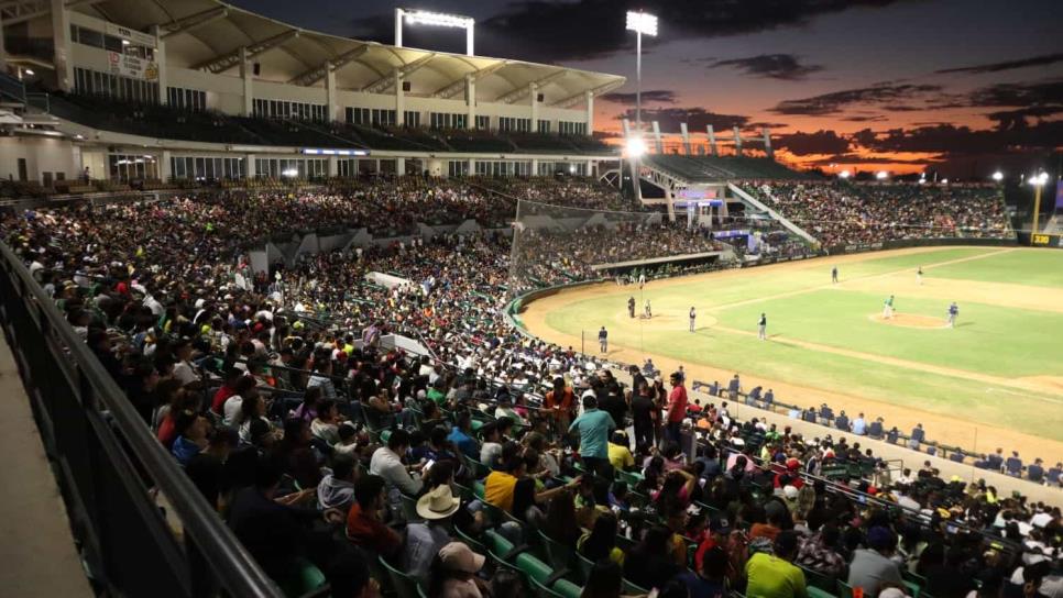 Casa llena en Los Mochis con el «Cuadrangular del Bienestar»