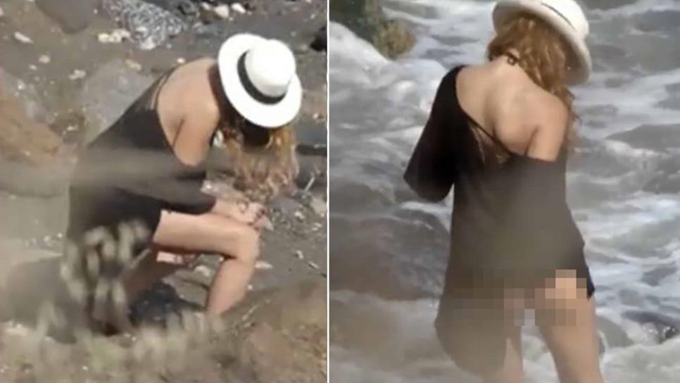 ¡No aguanto! Paulina Rubio fue captada «haciendo del dos» en la playa