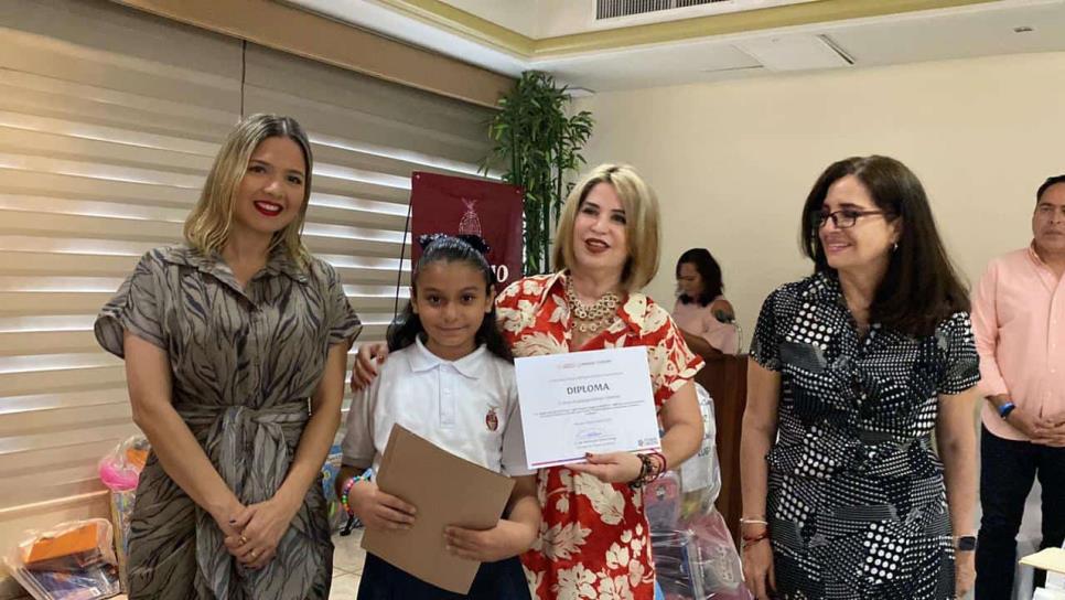 Niña mazatleca gana el concurso nacional de Cultura Turística