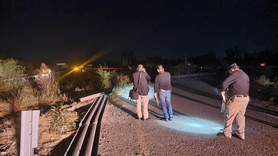 Adulto muere tras volcadura en la autopista Benito Juárez, en San Pedro, Navolato