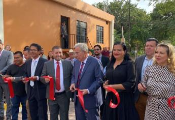 Gobernador y alcalde inauguran rehabilitación de calle Niños Héroes en Badiraguato