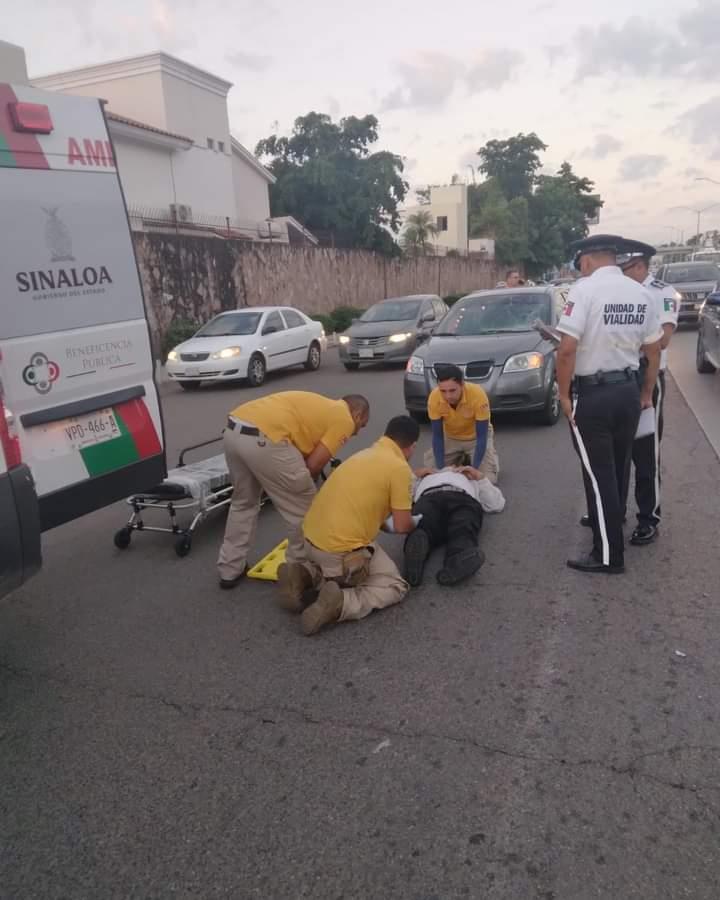 Guardia de seguridad queda lesionado tras ser arrollado por auto frente a plaza del poniente de Culiacán