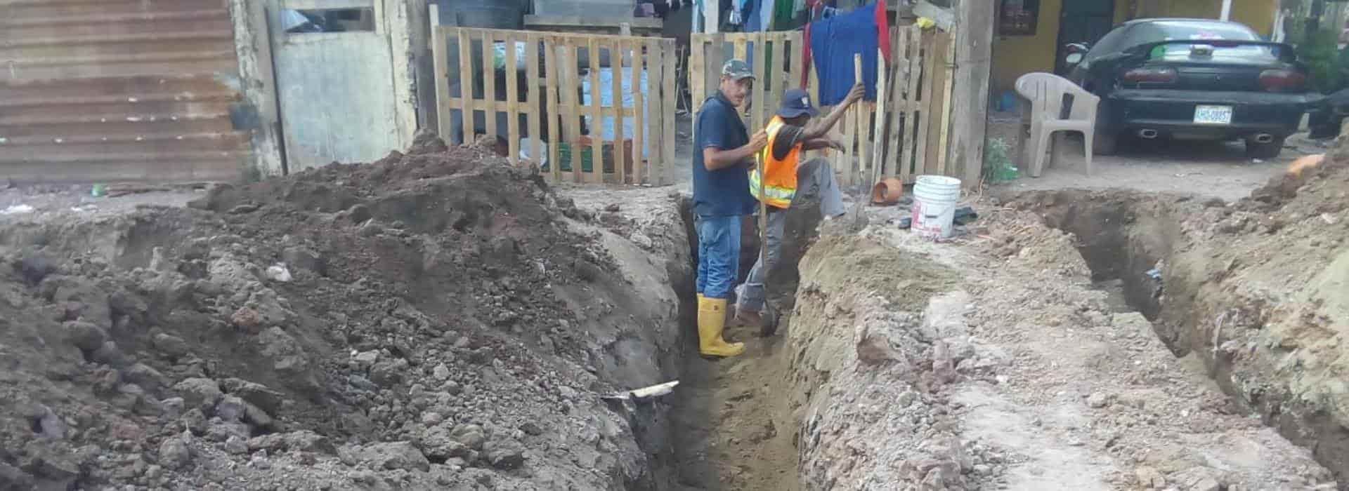 Inicia JAPAMA construcción de drenaje en Los Almacenes