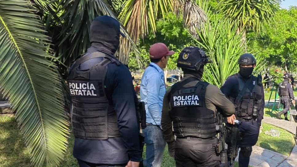 Detienen a personas en panteón de Culiacán. Se decía que estaban armados.