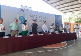 Se compromete Ayuntamiento de Mazatlán atender sector educativo