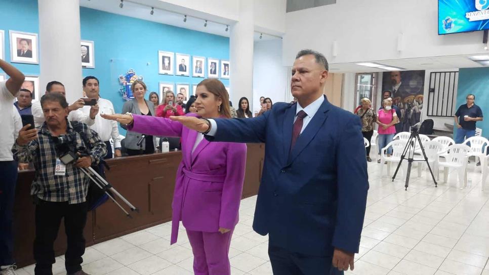 Designan a nueva Oficial Mayor y Tesorero en Ayuntamiento de Mazatlán